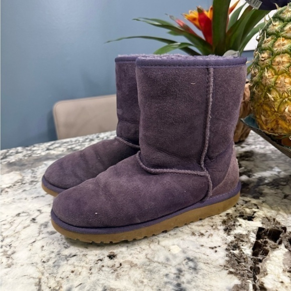 Uggs Boots woman’s size 6